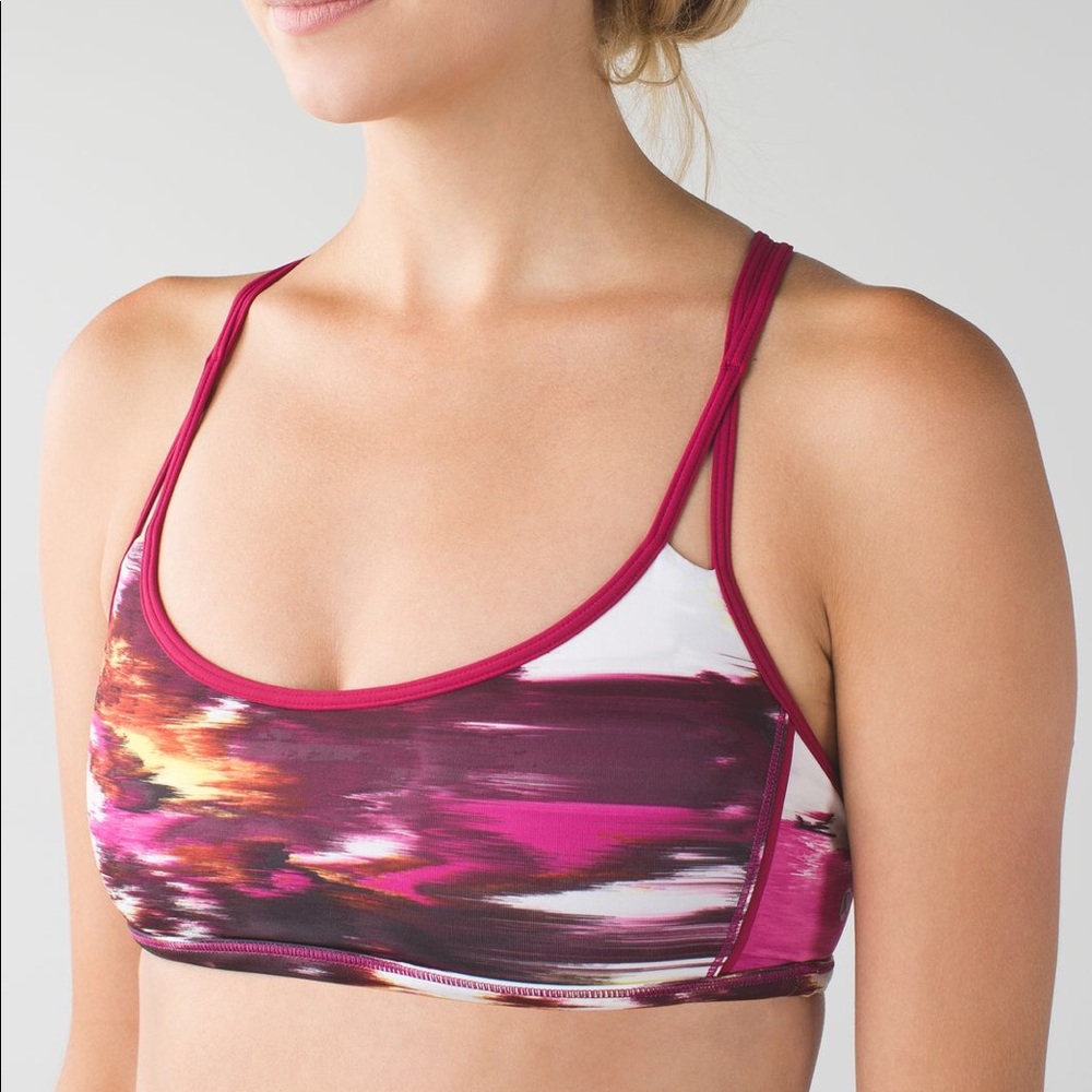 Lululemon Lighten Up Bra